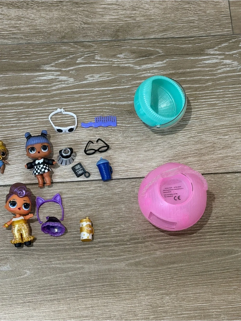 L.O.L. Surprise! Assorted Mini Dolls with Pink & Teal Capsules